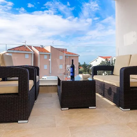 Apartments & Rooms Danivan Pool Villas Novalja Exterior foto