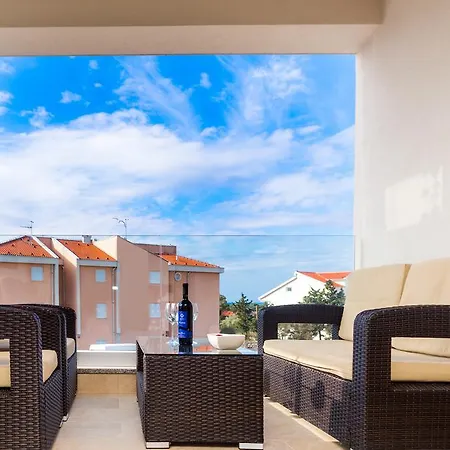 Apartments & Rooms Danivan Pool Villas Novalja Exterior foto