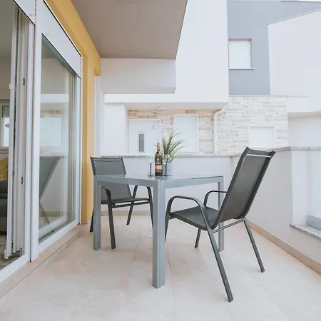 Apartments & Rooms Danivan Pool Villas Novalja Exterior foto