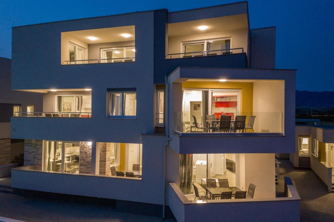Apartment Apartments & Rooms Danivan Pool Villas *