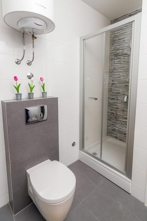 Apartments & Rooms Danivan Pool Villas * Novalja