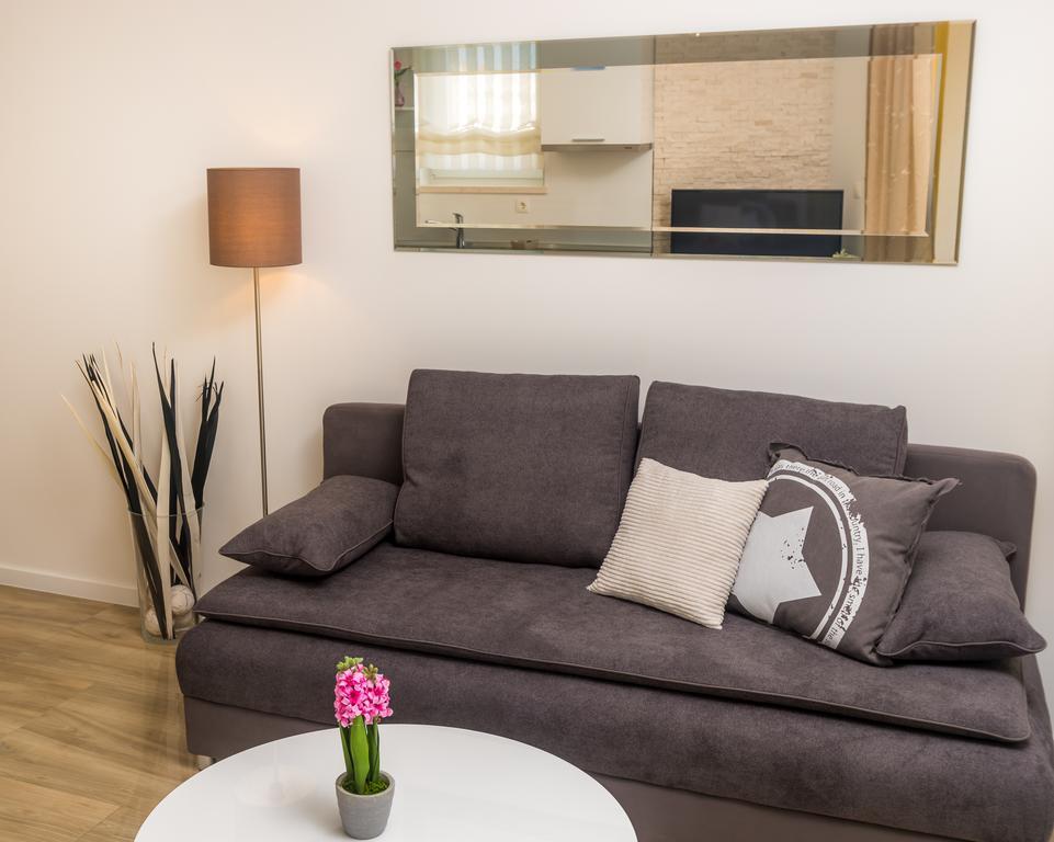 Apartment Apartments & Rooms Danivan Pool Villas *