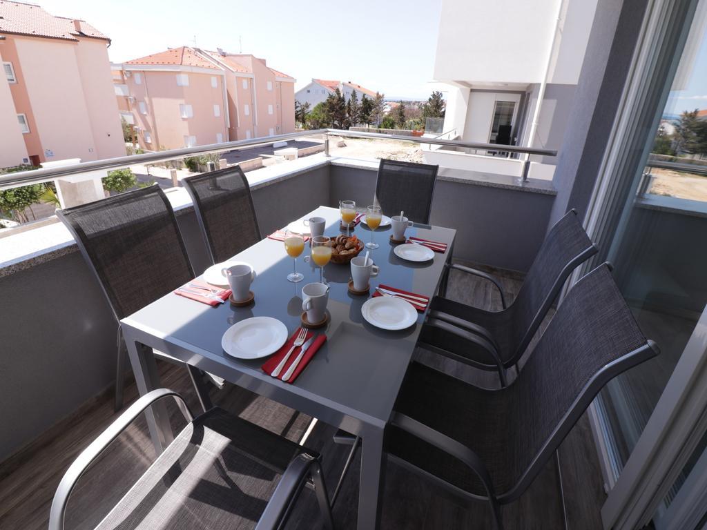 Apartments & Rooms Danivan Pool Villas * Novalja