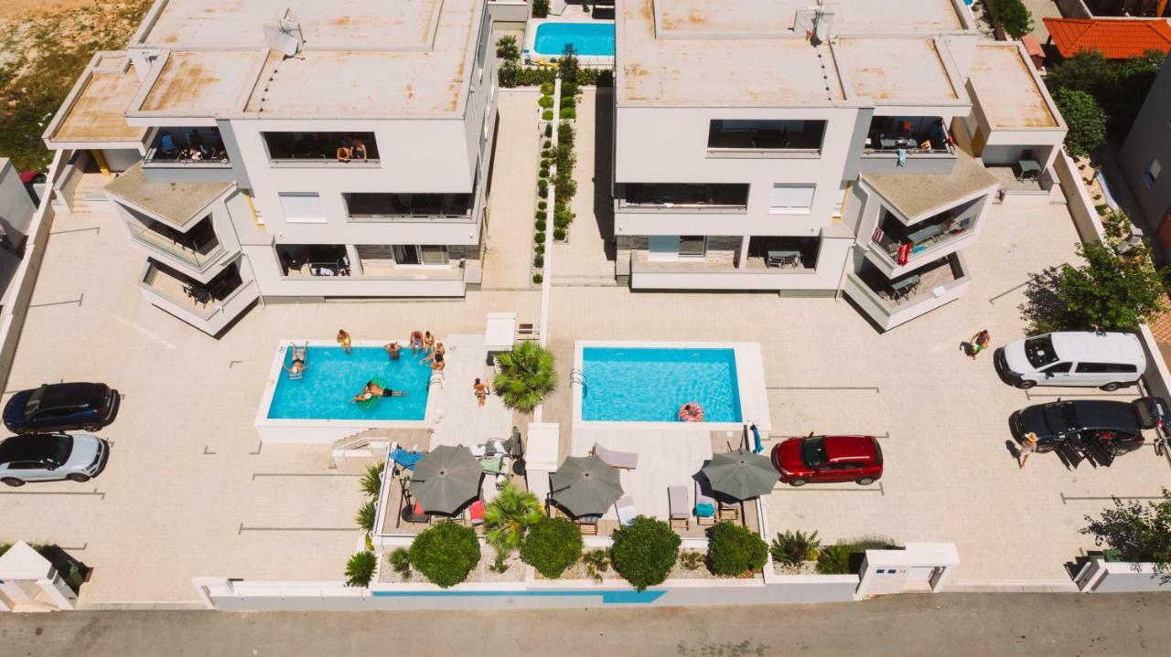 Apartments & Rooms Danivan Pool Villas Apartment Novalja
